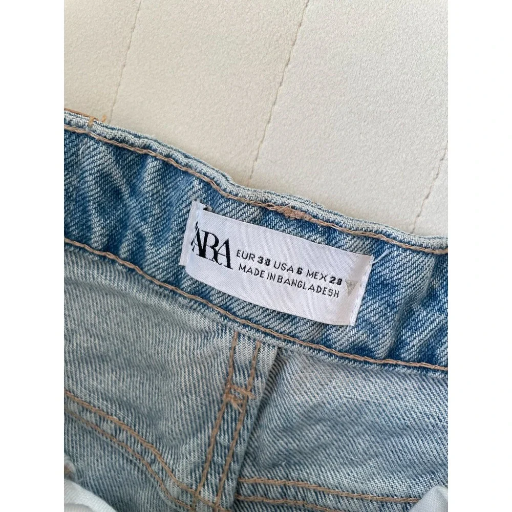 ZARA‎ Distressed Denim Cut Off High Rise Shorts